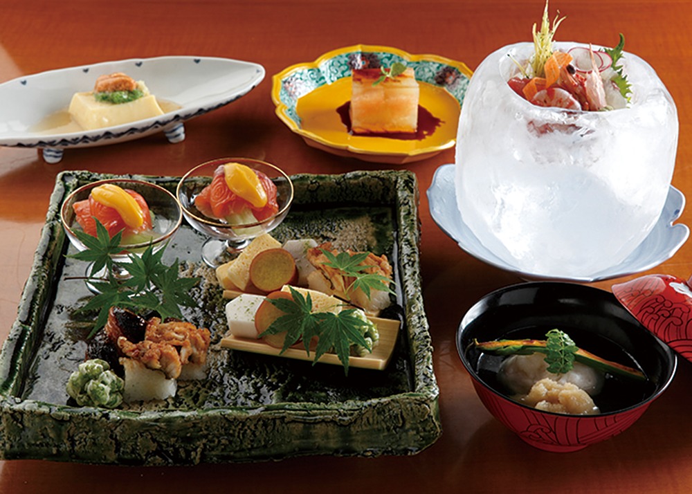 日本料理おばな。古都の灯りめぐりに寄せて目と舌に涼感美味の『納涼会席』。奈良グルメ