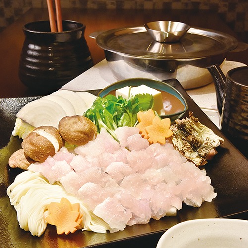 奈良県、奈良市、ハモ料理、夏季限定、国産ハモ、地鶏ちゃんこ,寄せ鍋