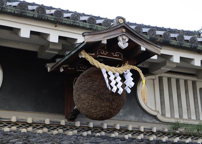 油長酒造の杉玉