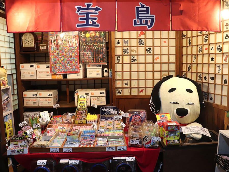 駄菓子も販売。懐かしい♪