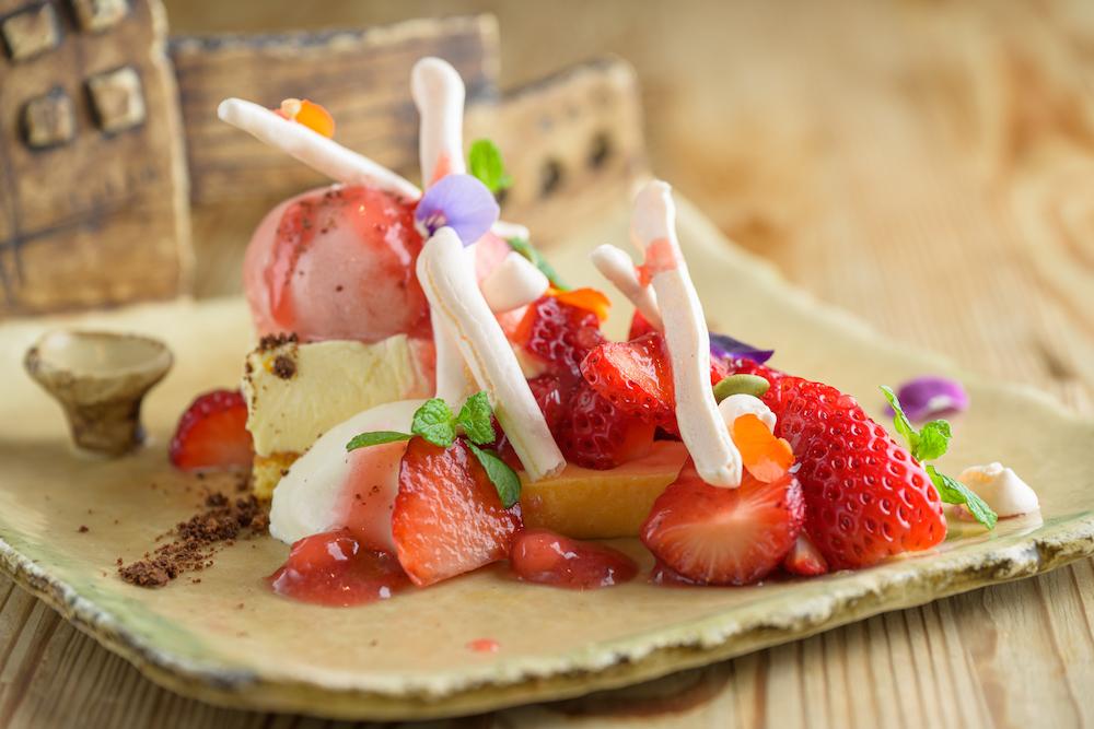 古都華のプレートパフェ（ドリンクセット）1,700円／komorebi-garden