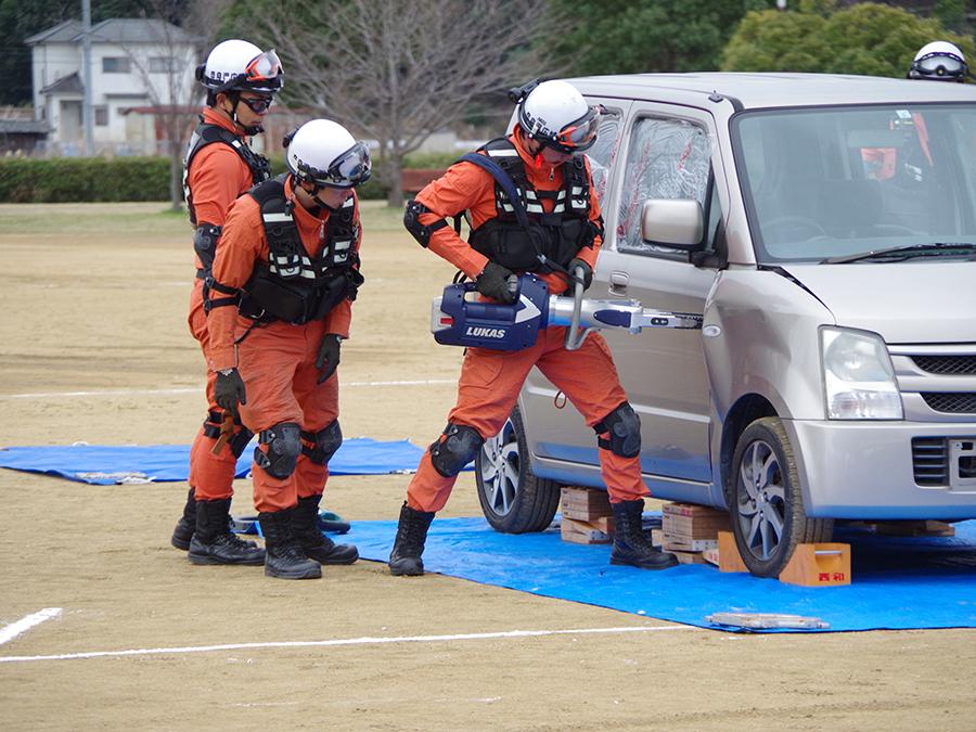 クルマの解体ショー