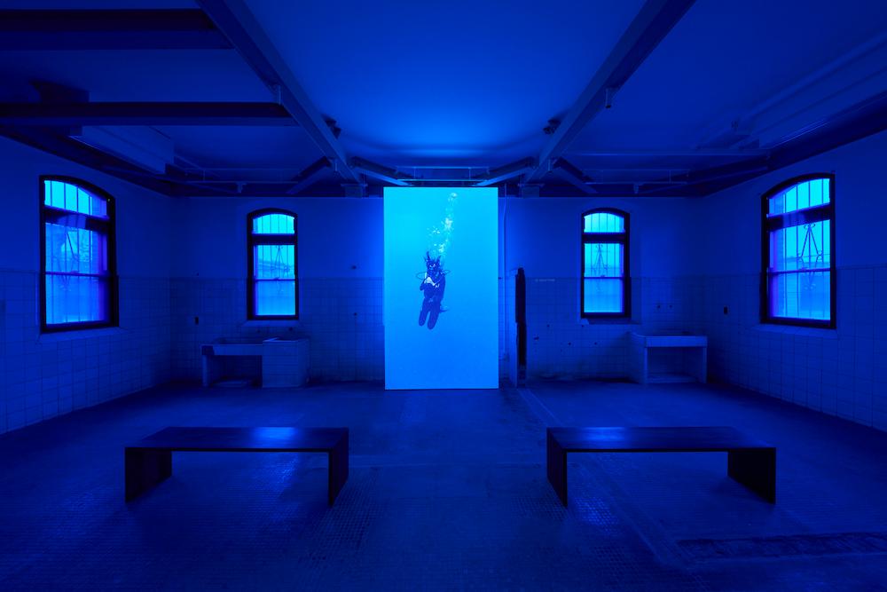 C棟　海の中に祈りを溶かす／キュンチョメ