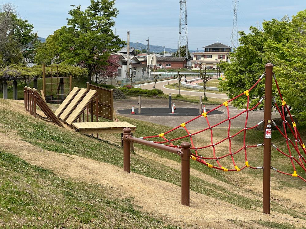 アスレチック遊具