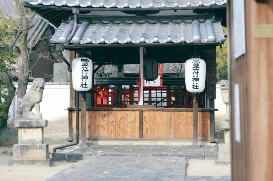 20.鎮宅霊符神社のコピー (1)